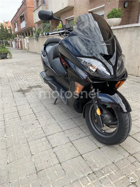 Honda Forza 250 EX – Vista 3