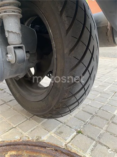 Honda Forza 250 EX – Vista 6