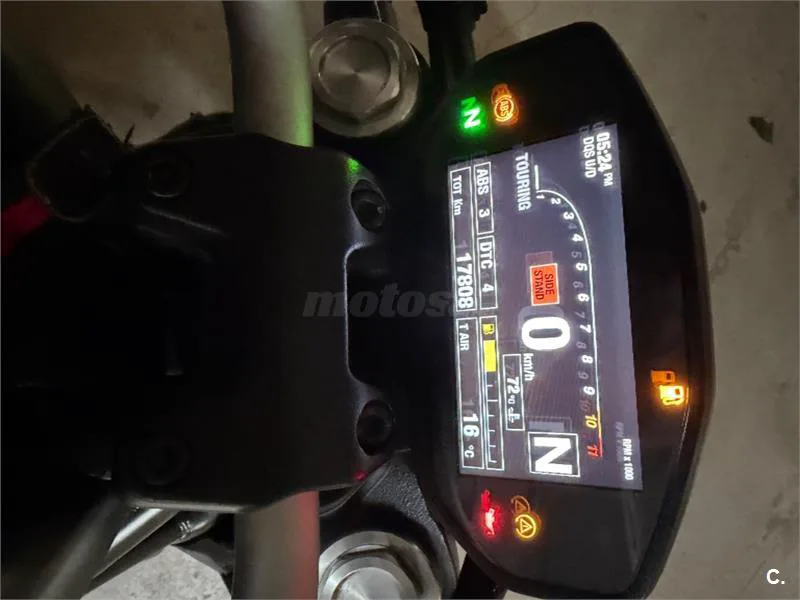 Ducati Monster 821 – Vista 8