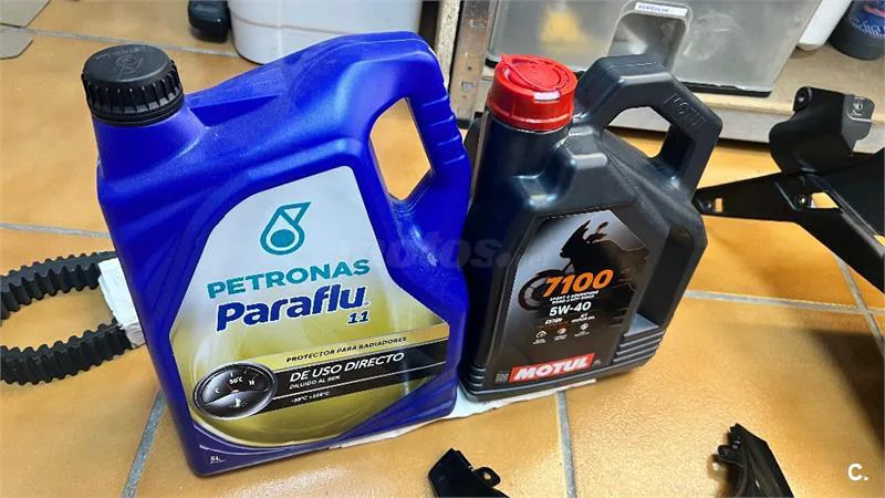 Gilera GP 800 – Vista 22