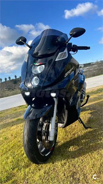 Gilera GP 800 – Vista 7