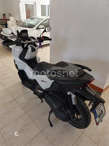 Honda ADV 350 – Vista 3