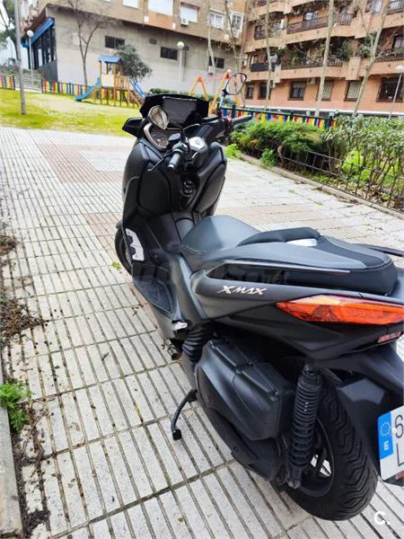 Yamaha XMAX 400 – Vista 4
