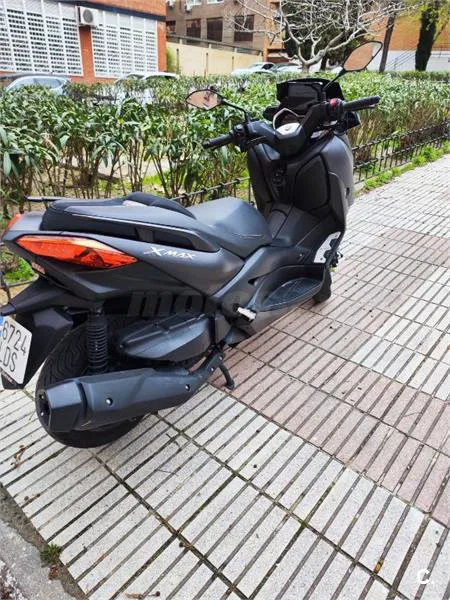 Yamaha XMAX 400 – Vista 5