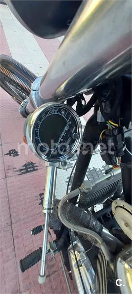 Triumph Speedmaster 800 – Vista 11