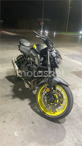 Yamaha MT-07 – Vista 6