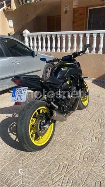 Yamaha MT-07 – Vista 9