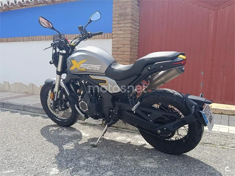 Voge 525 ACX – Vista 2