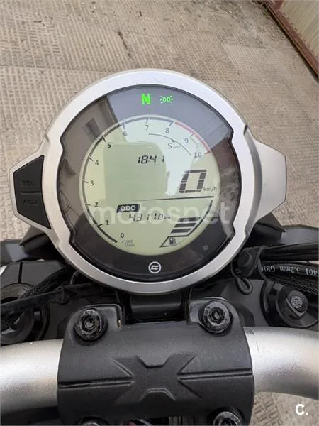 CFMOTO 300CL-X – Vista 3