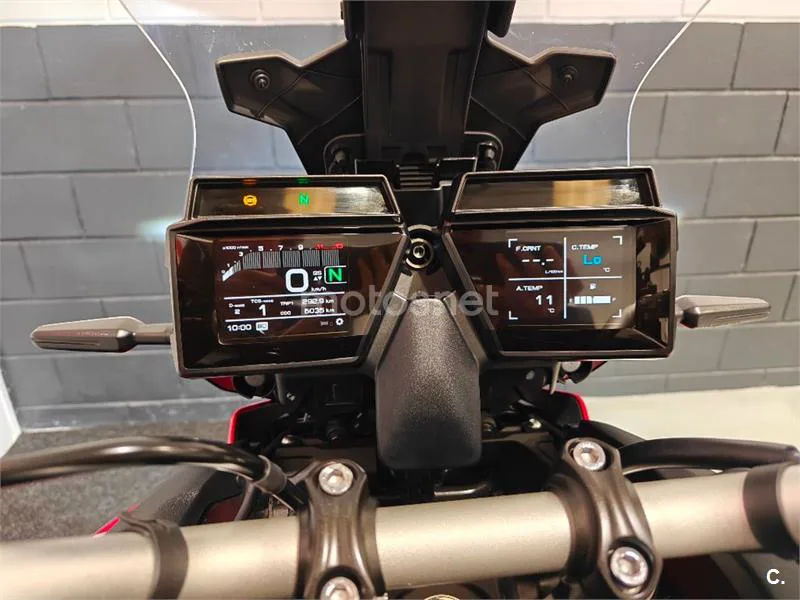 Yamaha Tracer 9 – Vista 9