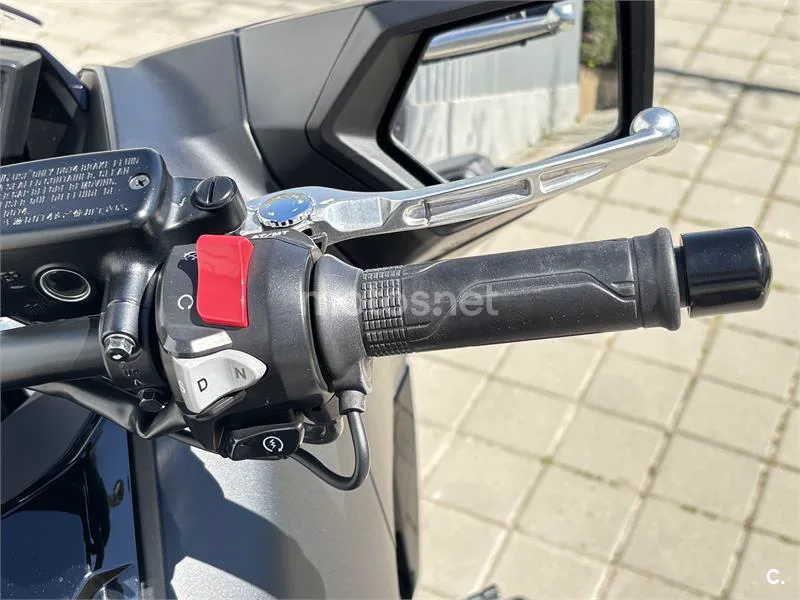 Honda NM4 Vultus – Vista 3