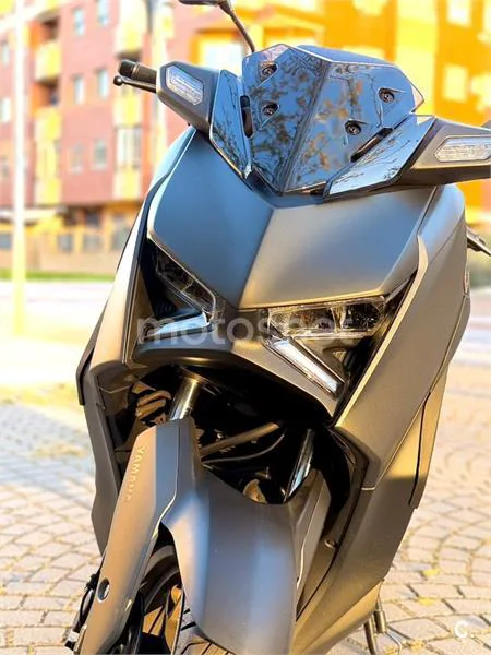 Yamaha XMAX 300 – Vista 6
