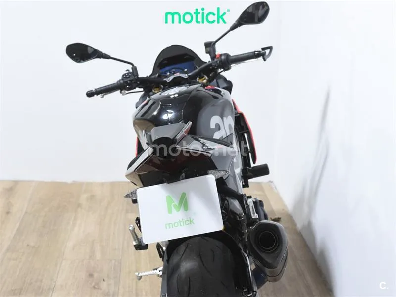 Aprilia Tuono V4 1100 Factory – Vista 6