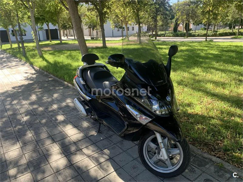 Piaggio X9 250 – Vista 3