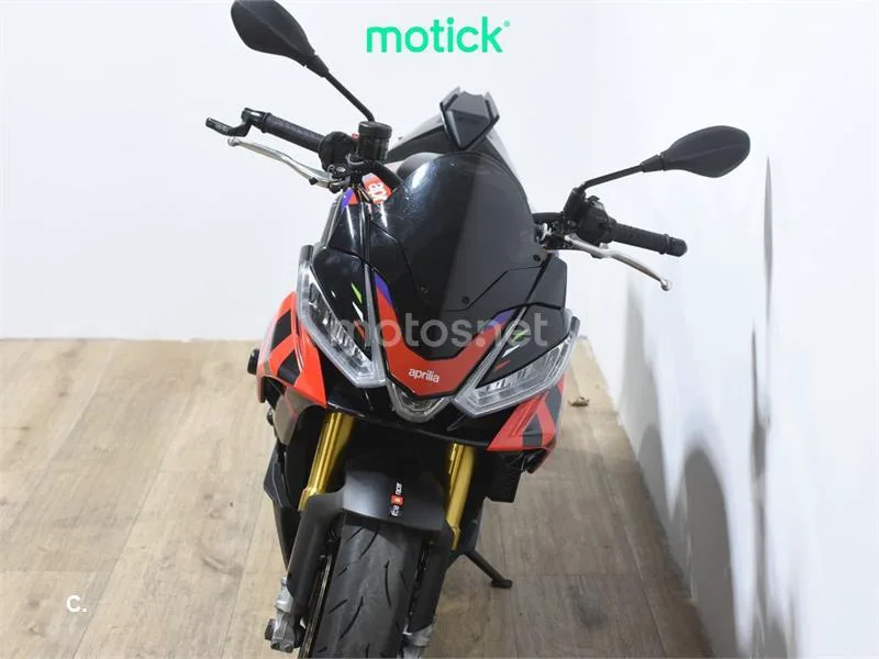 Aprilia Tuono V4 1100 – Vista 11