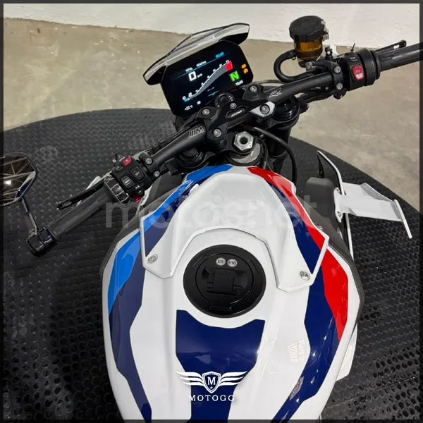 BMW M 1000 R – Vista 8