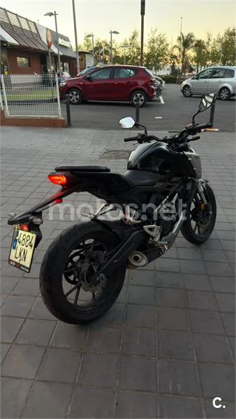 Honda CB 125 R – Vista 6