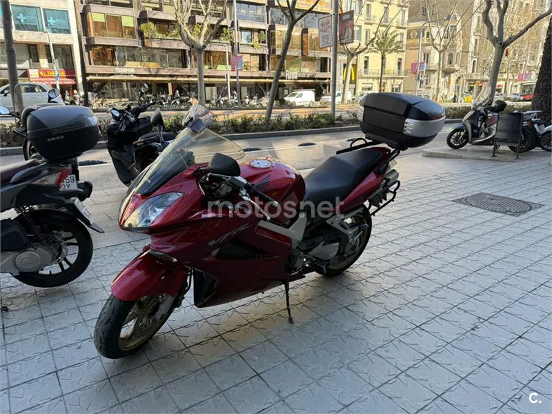 Honda VFR 800 FI – Vista 10