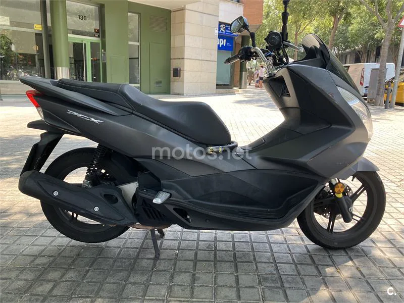 Honda PCX 125 – Vista 4
