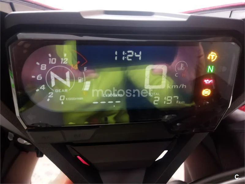 Honda CBR 650 R – Vista 8