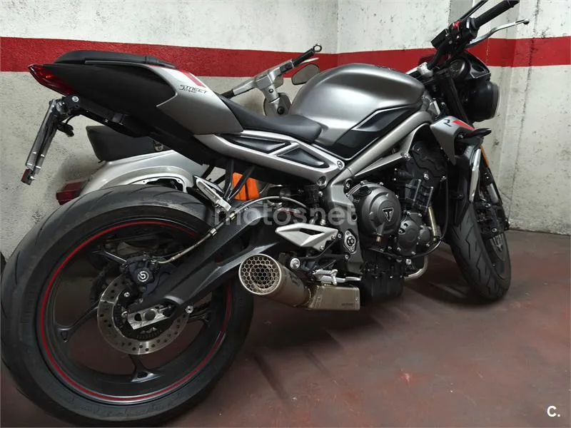 Triumph Street Triple 765 – Vista 3