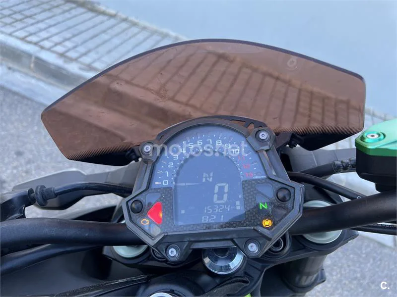 Kawasaki Z 900 – Vista 4