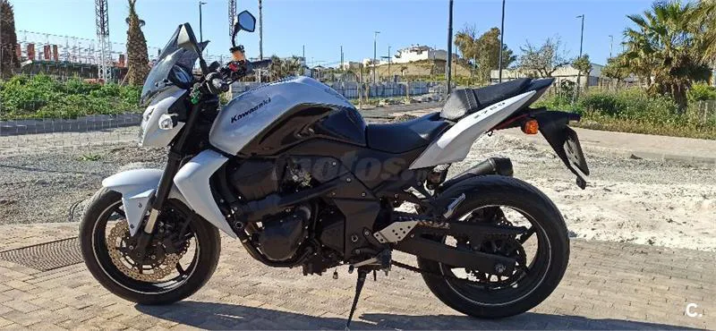 Kawasaki Z 750 ABS – Vista 2