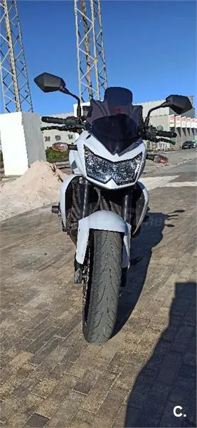Kawasaki Z 750 ABS – Vista 8