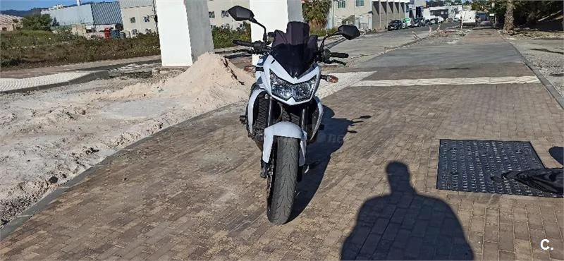 Kawasaki Z 750 ABS – Vista 9