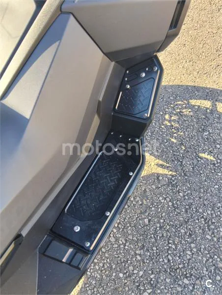 Honda ADV 350 – Vista 5