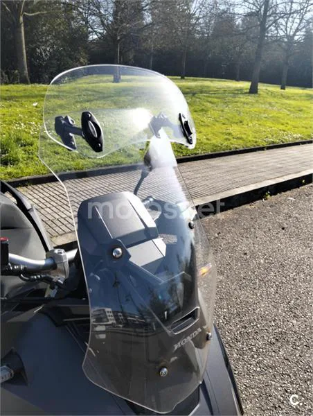 Honda ADV 350 – Vista 6