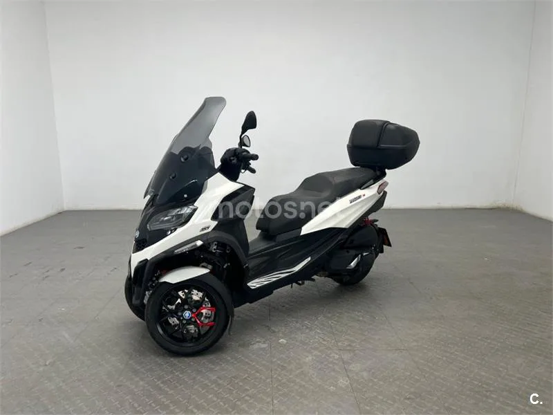 Piaggio MP3 – Vista 4
