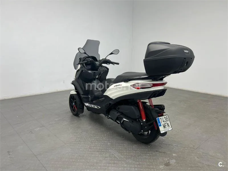 Piaggio MP3 – Vista 6