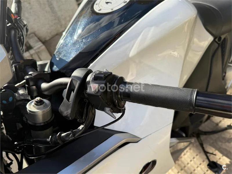 Honda VFR 1200 F DCT – Vista 5