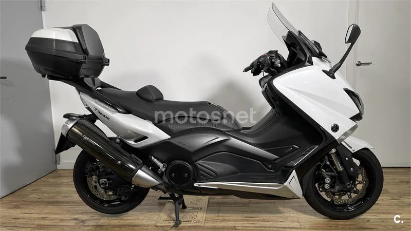 Yamaha TMAX – Vista 5