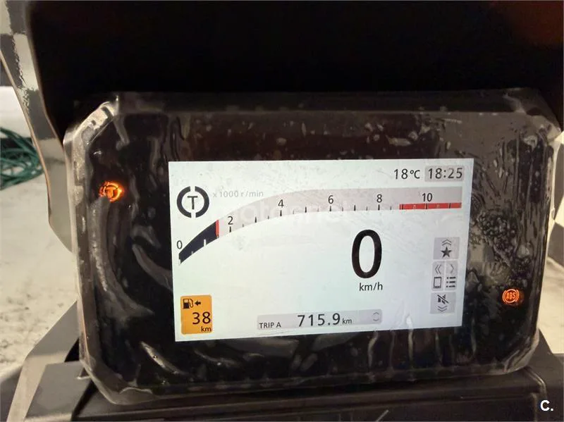 Honda ADV 350 – Vista 11