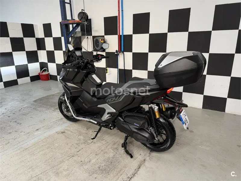 Honda ADV 350 – Vista 6