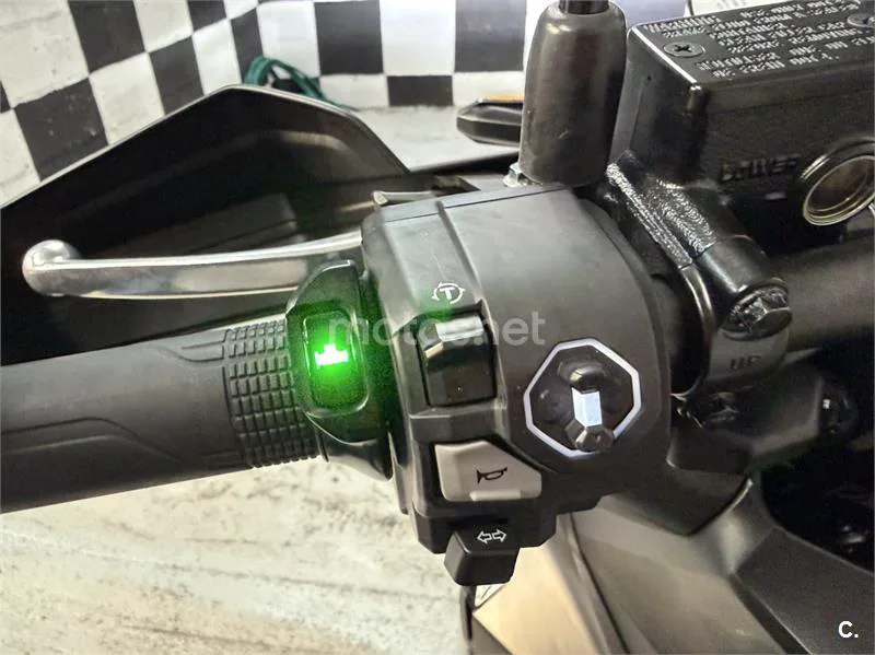 Honda ADV 350 – Vista 8