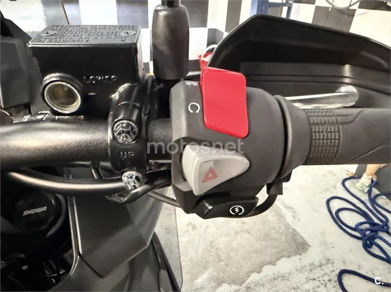 Honda ADV 350 – Vista 10