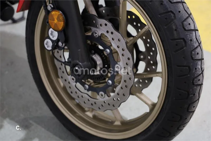 Yamaha XSR 700 – Vista 9