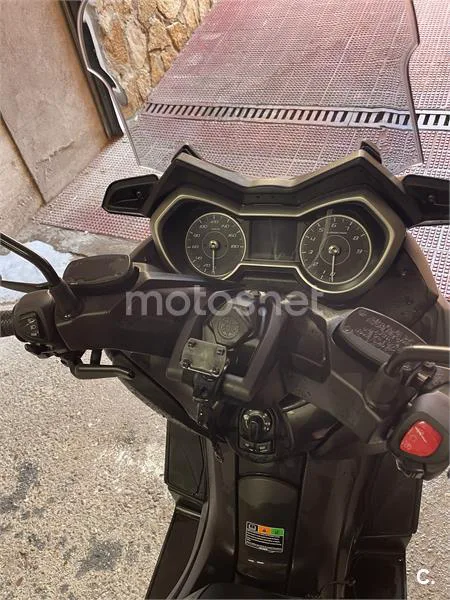 Yamaha XMAX 400 – Vista 5