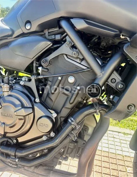 Yamaha MT-07 – Vista 11