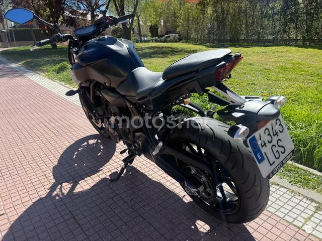 Yamaha MT-07 – Vista 17