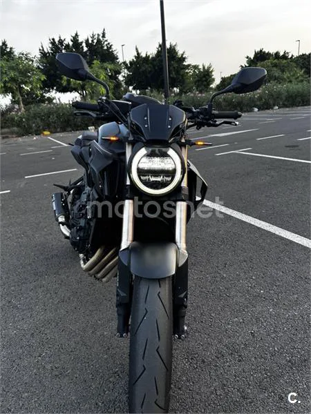 Honda CB 650 R – Vista 7