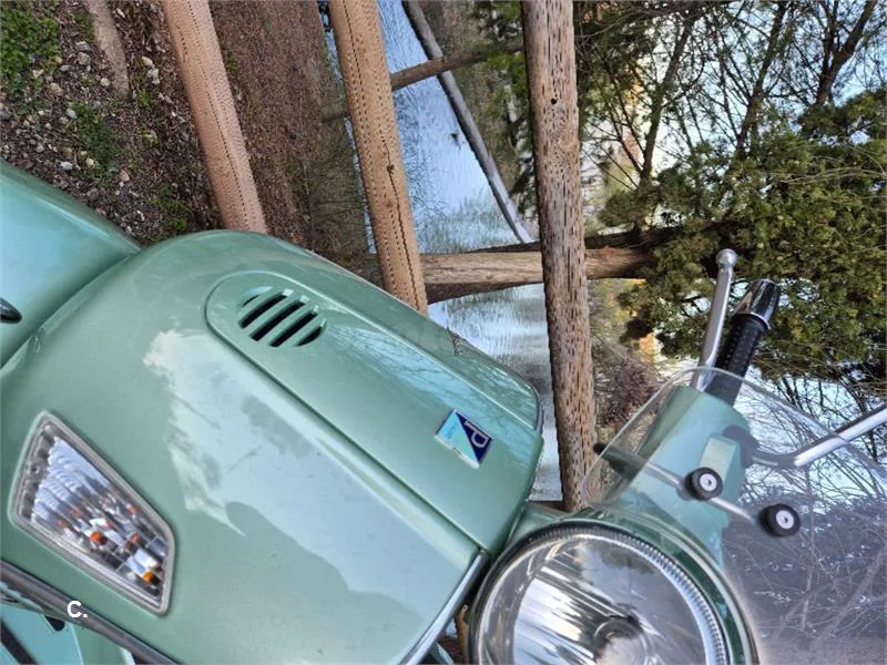 Vespa Gran Turismo 200 – Vista 2