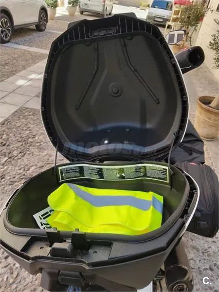 Yamaha NMAX – Vista 6