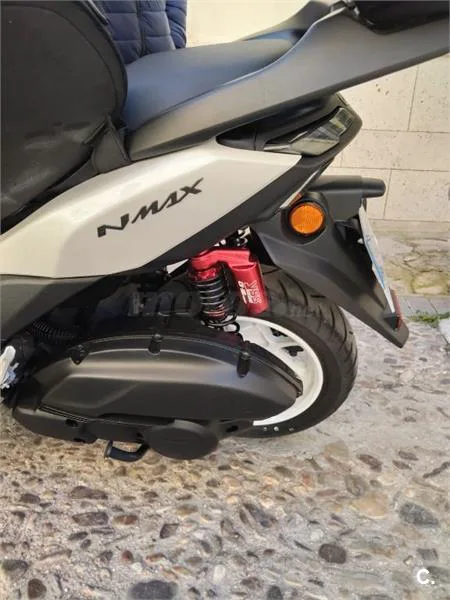 Yamaha NMAX – Vista 7