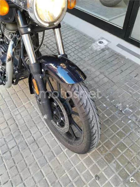Royal Enfield Meteor 350 – Vista 5
