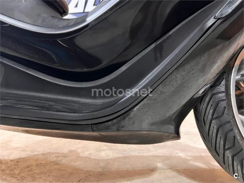 Piaggio X10 500 – Vista 46