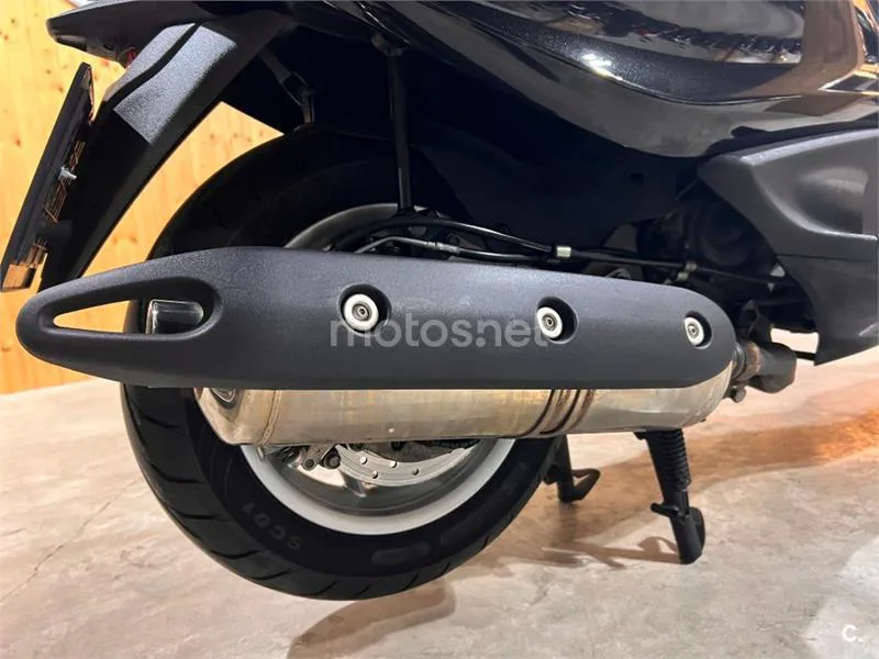 Piaggio X10 500 – Vista 50